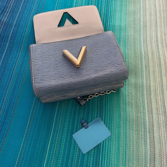 Louis Vuitton  Epi Twist MM Denim Light - Picture 5 of 7